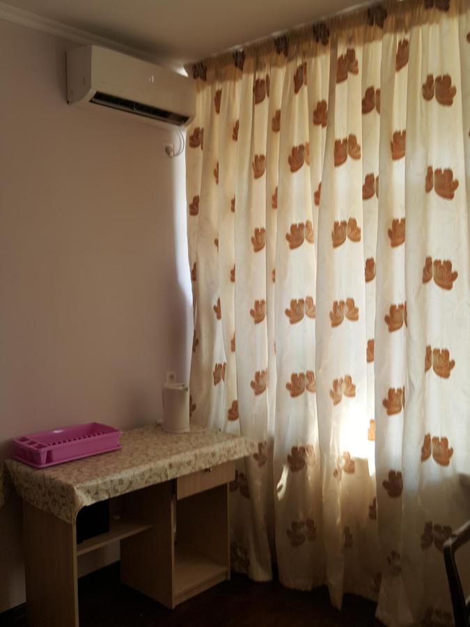 Абазинская 35 Sukhumi Exterior foto