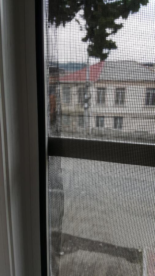 Абазинская 35 Sukhumi Exterior foto